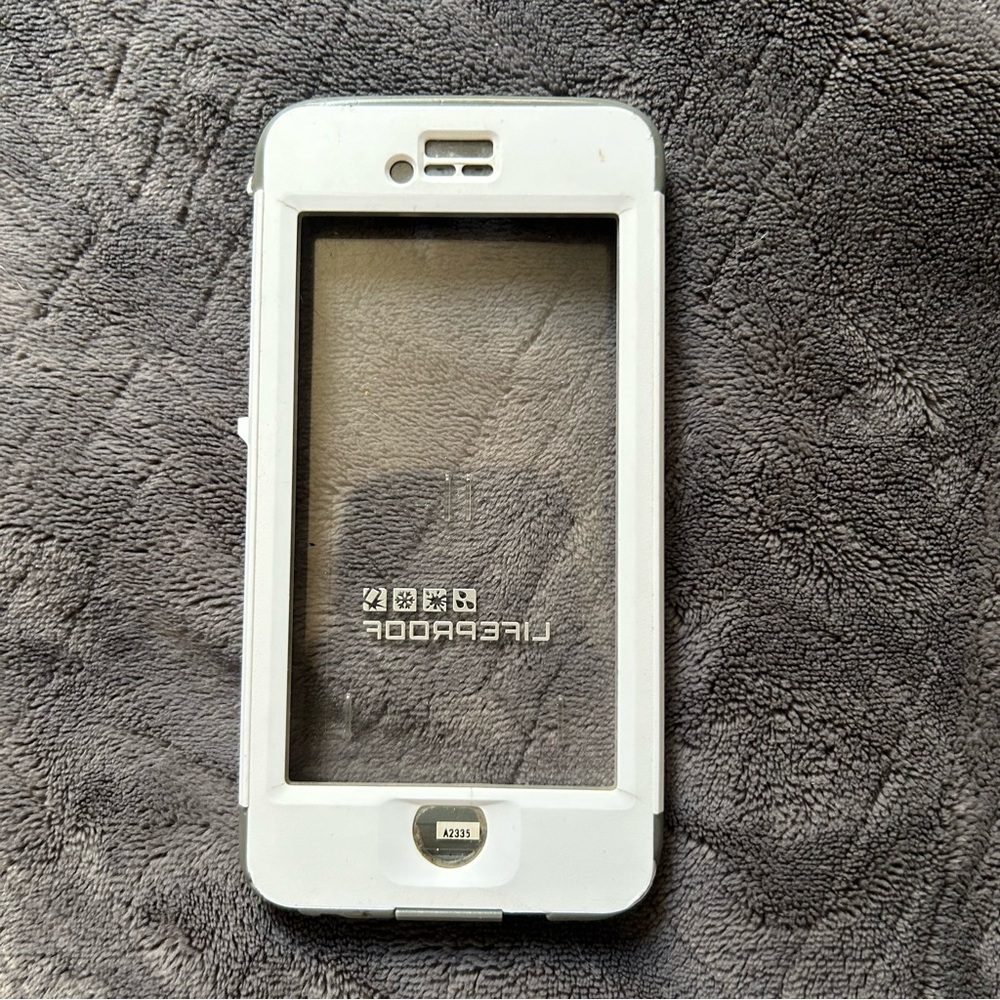 iPhone 6 life proof case